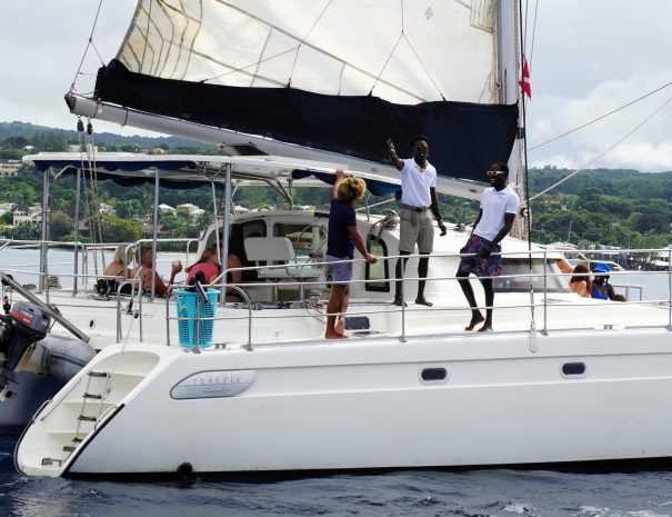 good-times-catamaran-tour-crew